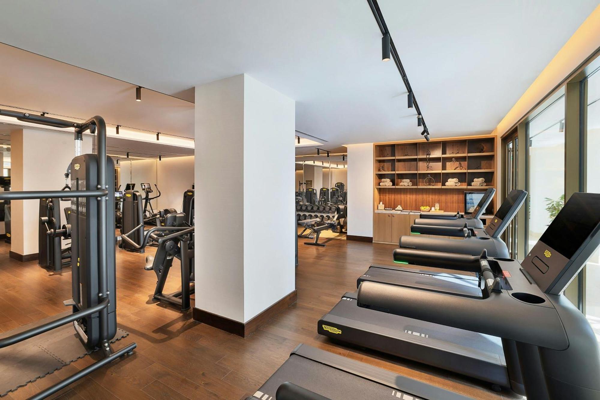 The Ritz-Carlton, Amman酒店 外观 照片 The gym at the hotel