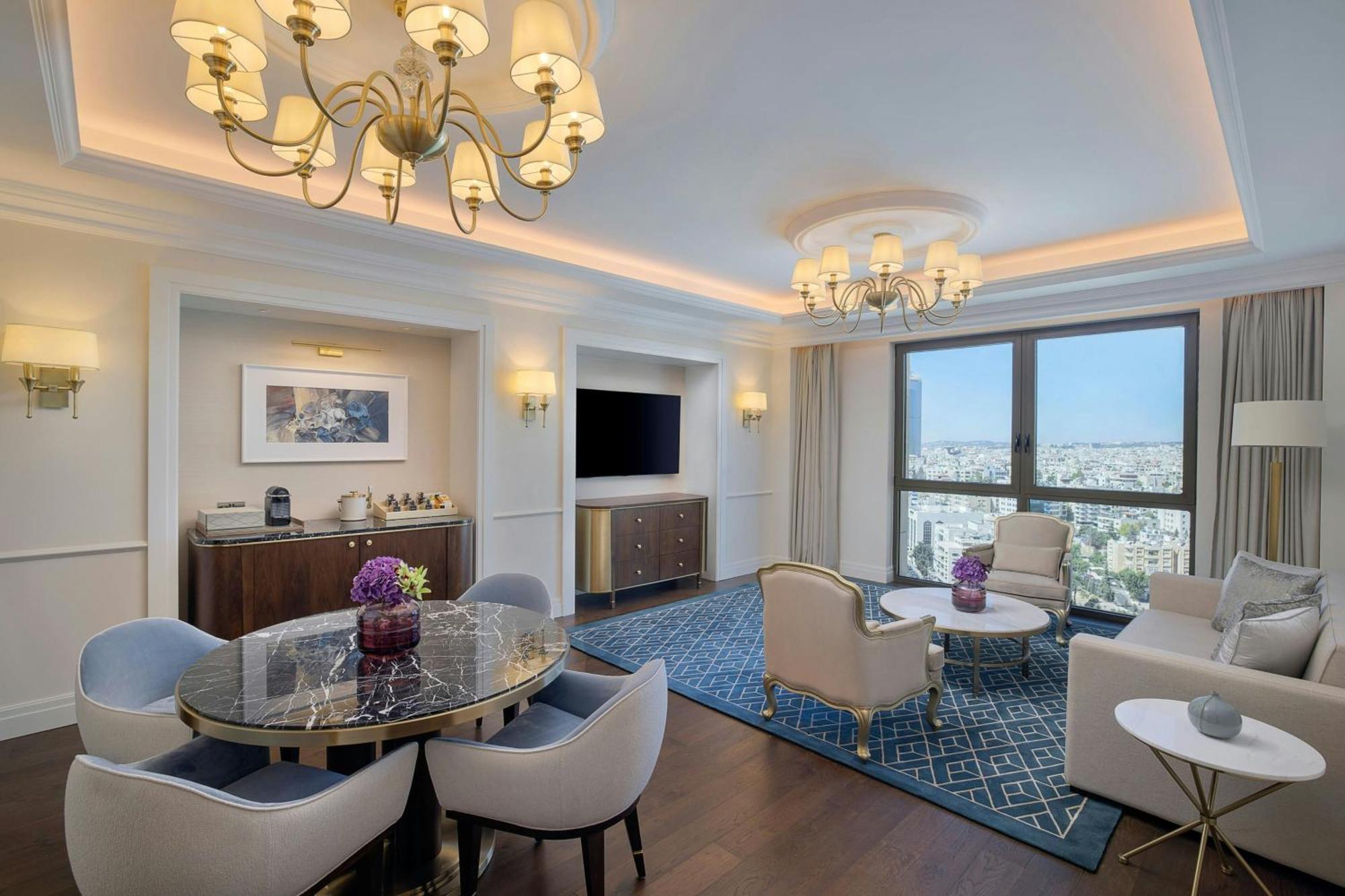 The Ritz-Carlton, Amman酒店 外观 照片 A suite at the hotel