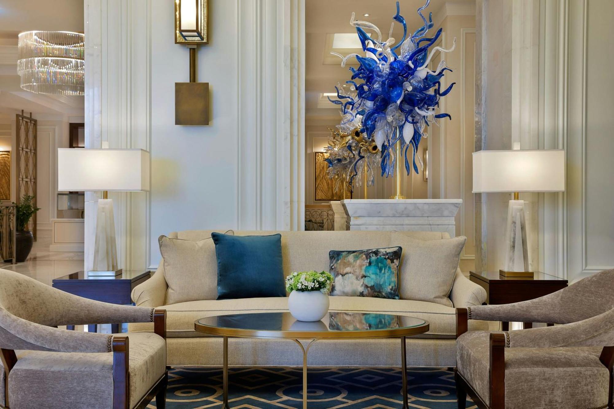 The Ritz-Carlton, Amman酒店 外观 照片 The lobby of the Four Seasons Hotel